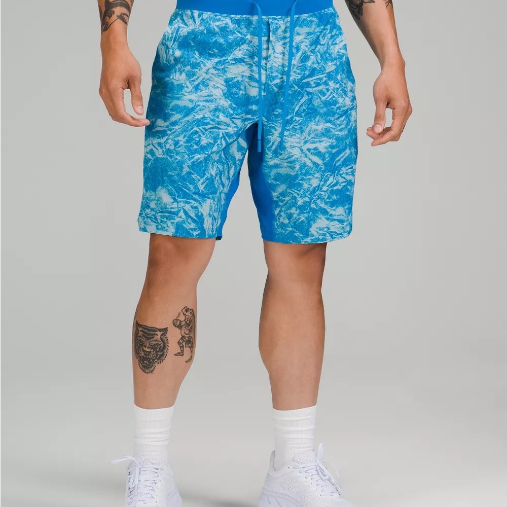 Lululemon T.H.E 9” Shorts Men’s Linerless in Nani Blue Wave Size 2XL NWT